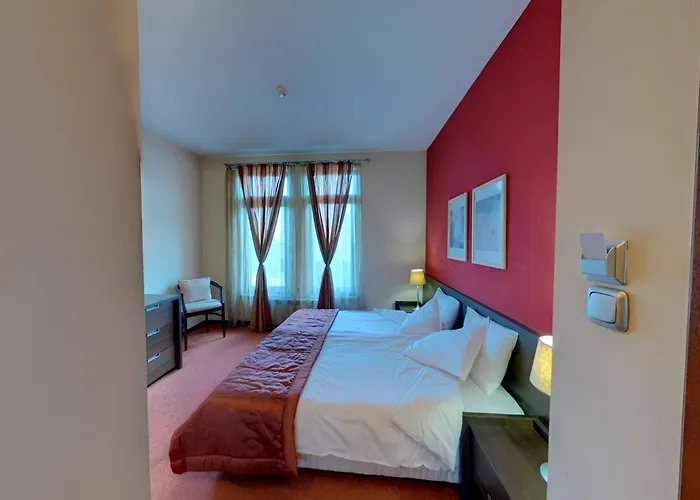 Hotel Famil - Adults Only
